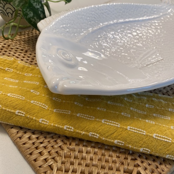 Glazed White Ceramic Fish Platter Made in Portugal - Picture 10 of 12